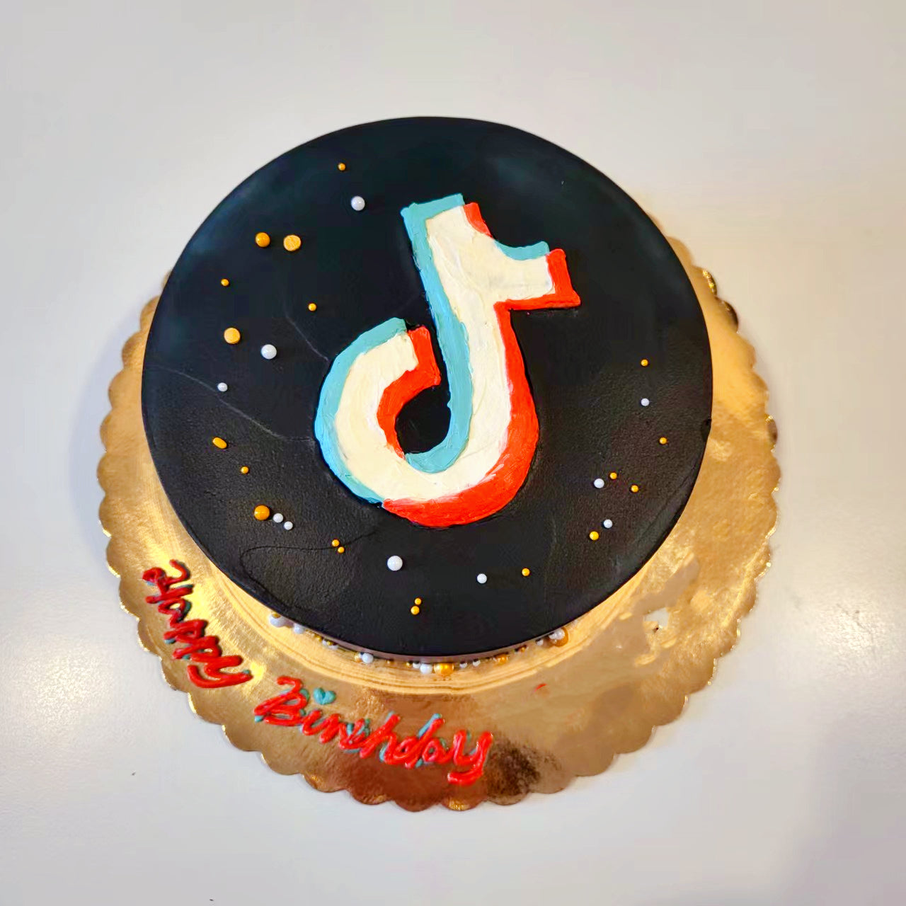 TIKTOK LOGO CAKE